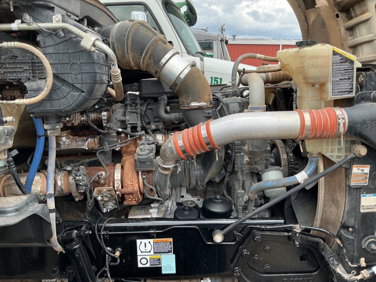 2018-kenworth-t880-image-2