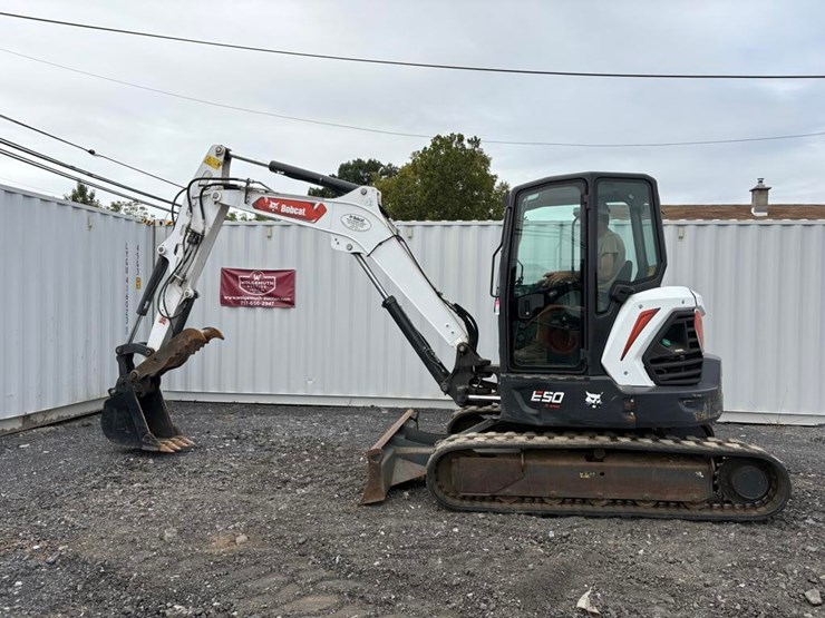 2022-bobcat-e50-image-1