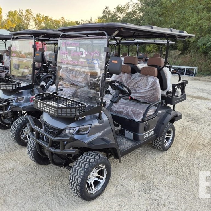 SDLANCH 4-PASSENGER GOLF CART 8174