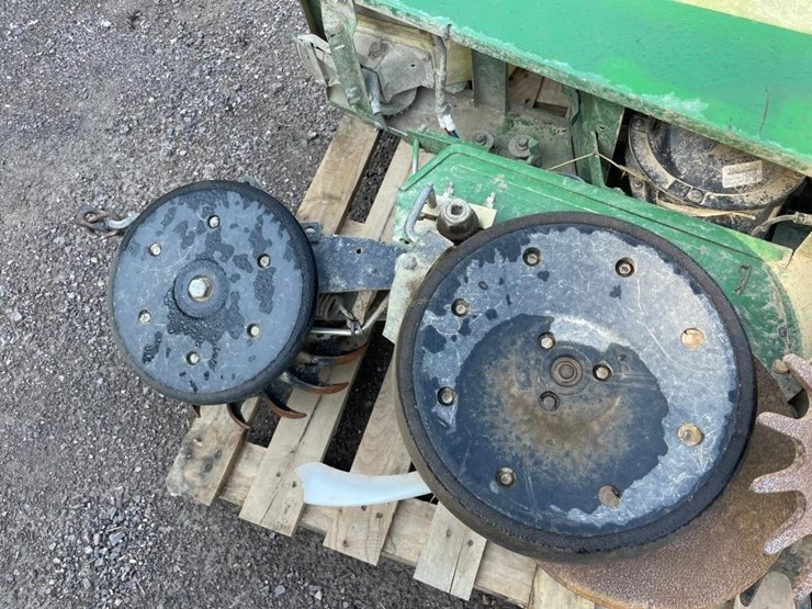 john-deere-7000-image-3