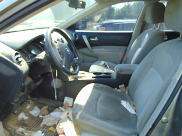 2011-nissan-rogue-image-5