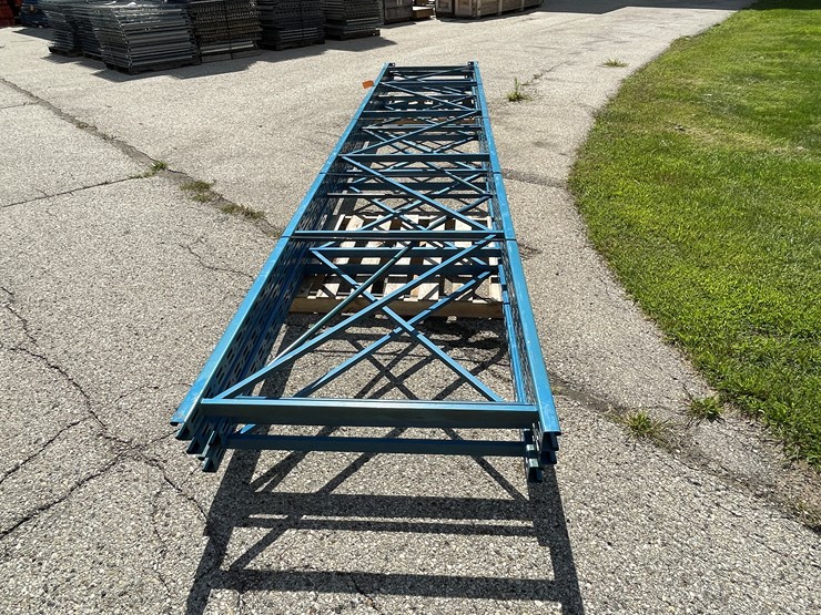 #1352-•-20'-pallet-racking-uprights-image-2