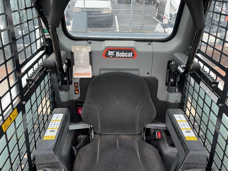 2023-bobcat-t62-image-36