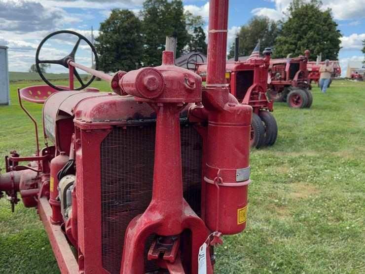 farmall-f-14-image-26