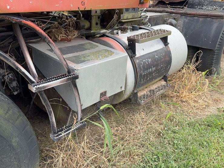 diamond-reo-cabover-image-15