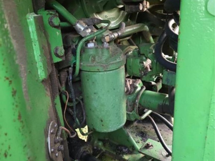 john-deere-8640-image-19