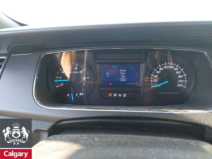 2014-ford-taurus-awd-4dr-sedan-image-9