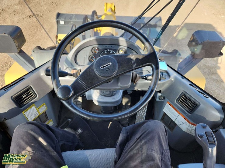 komatsu-wa250-image-35