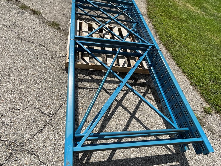 #1352-•-20'-pallet-racking-uprights-image-10