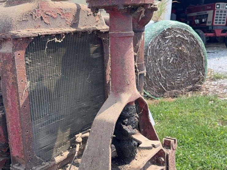 farmall-f-20-image-51
