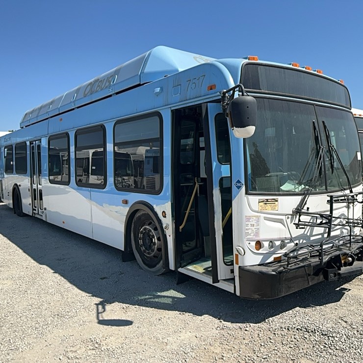 LOT#--2007 NEW FLYERC40LFR TRANSIT BUS