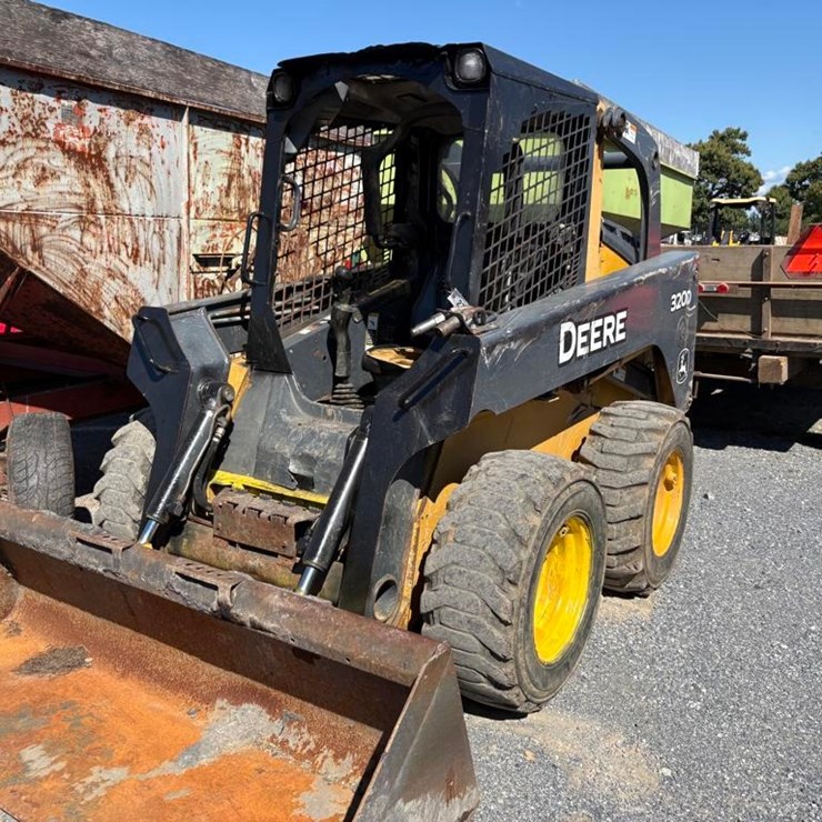 2012 DEERE 320D