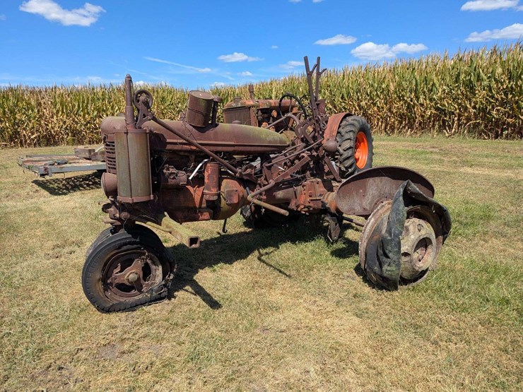 farmall-b-image-4