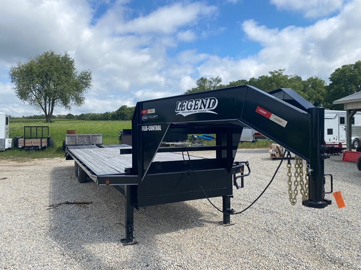 #3004-•-2013-corn-pro-30'-hydraulic-tail-gooseneck-trailer-(helenville,-wi)-(has-wi-title)-image-15