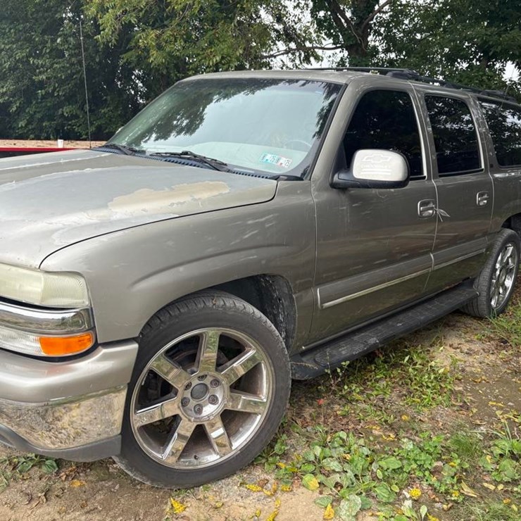 2001 CHEVROLET SUBURBAN