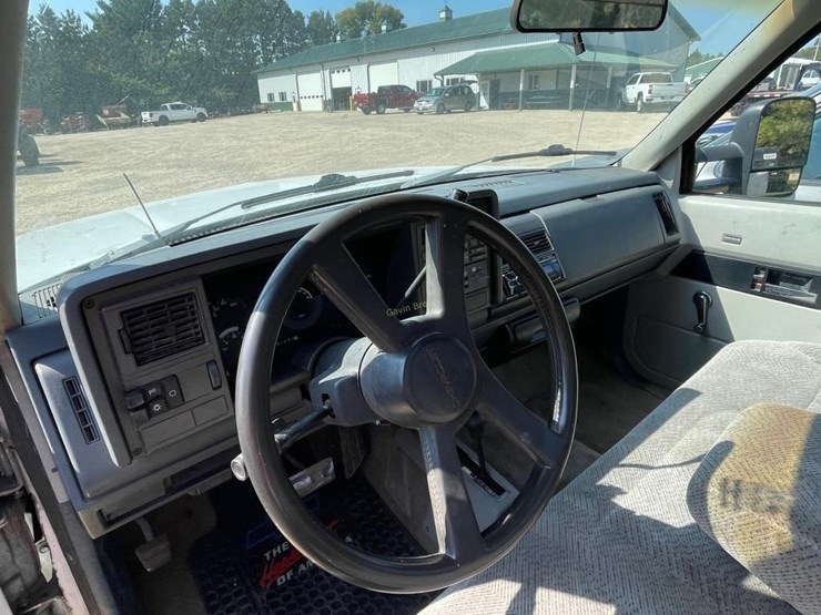 1990-chevrolet-4x4-truck-image-13