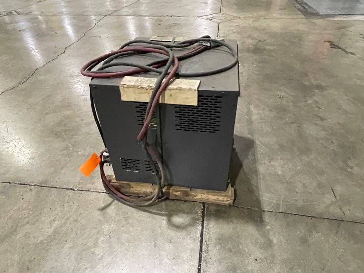 #7157-•-hawker-power-tech-high-frequency-intellicharger-forklift-battery-charger-image-8