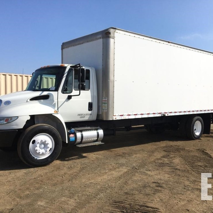 2018 INTERNATIONAL DURASTAR 4300