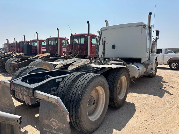 2012-western-star-4900-image-3