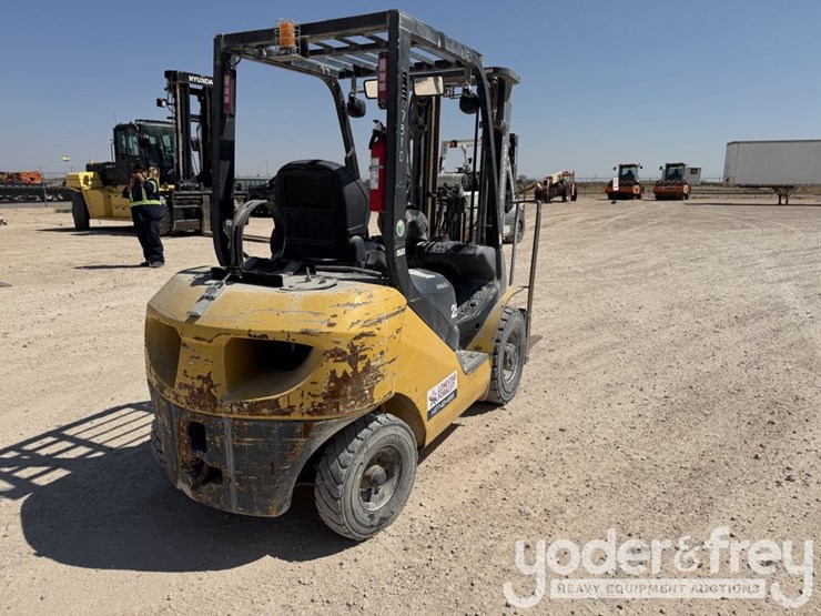 2018-komatsu-fg25t-16-image-5