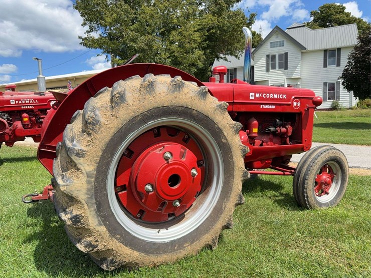 farmall-w-9-image-3
