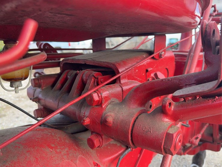 farmall-super-c-image-75