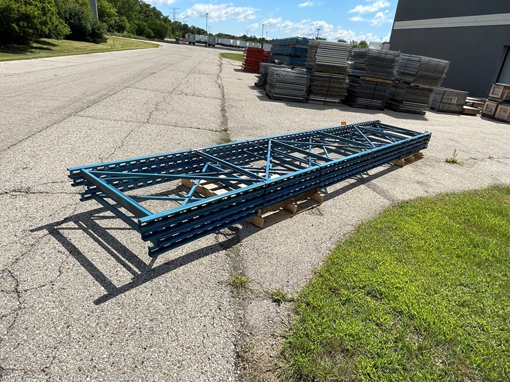 #1352-•-20'-pallet-racking-uprights-image-1