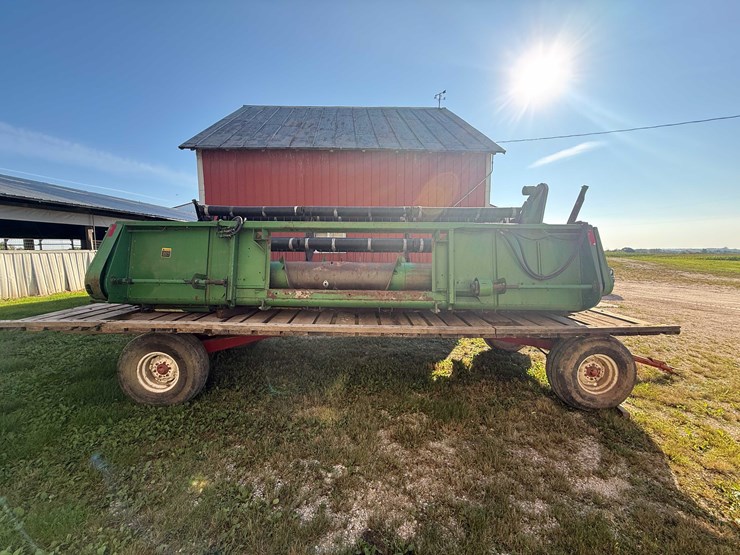 john-deere-216-image-3
