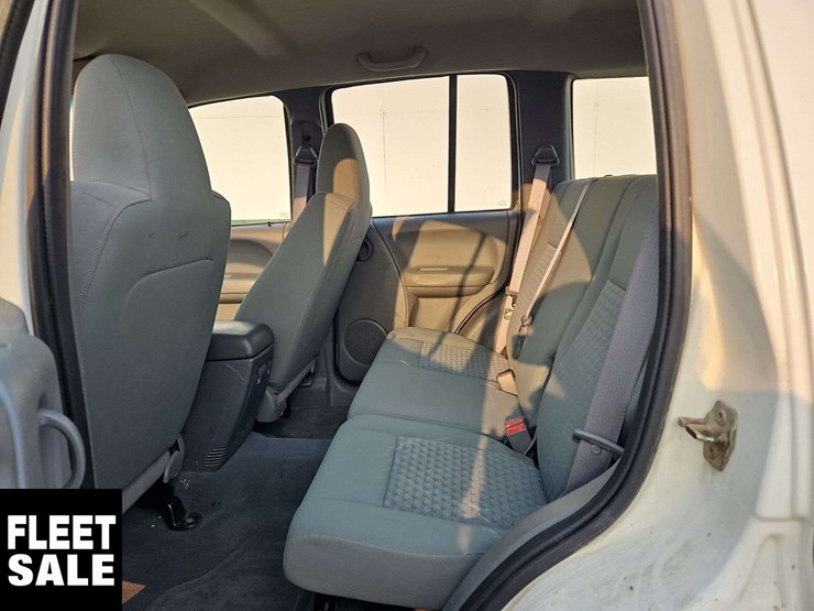 2006-jeep-liberty-sport-image-10