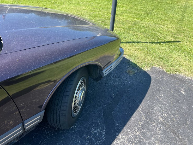 #3290-•-1994-oldsmobile-eighty-eight-(has-wi-title)-(kingston,-wi)-image-11
