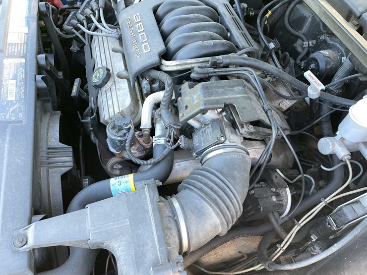 #3290-•-1994-oldsmobile-eighty-eight-(has-wi-title)-(kingston,-wi)-image-57