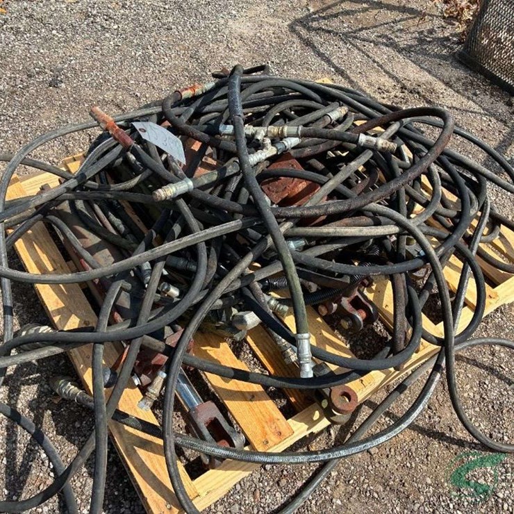 Hydraulic hoses and cylinders