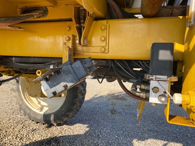 1997-rogator-854-image-18