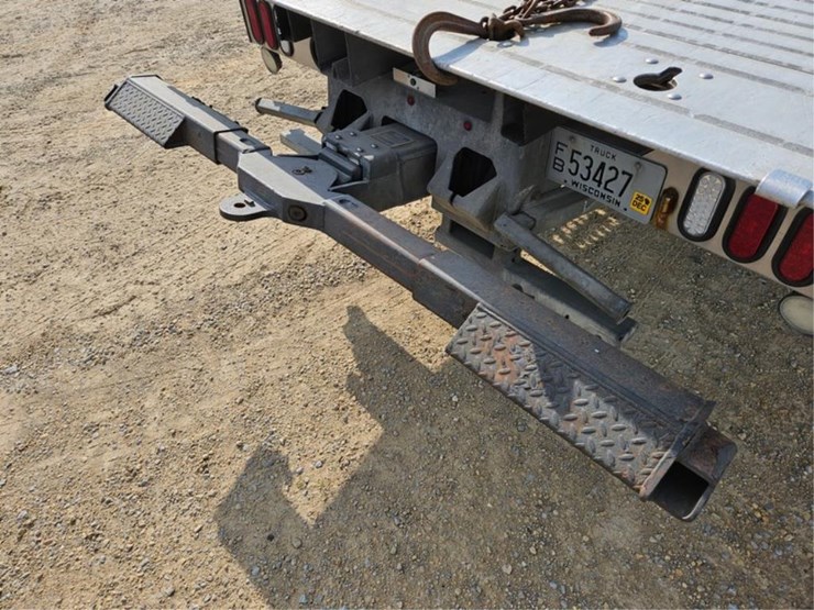 2017-dodge-ram-5500-image-16