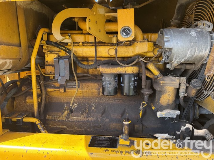 deere-672b-image-18
