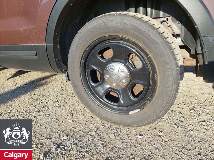 2018-ford-explorer-image-22