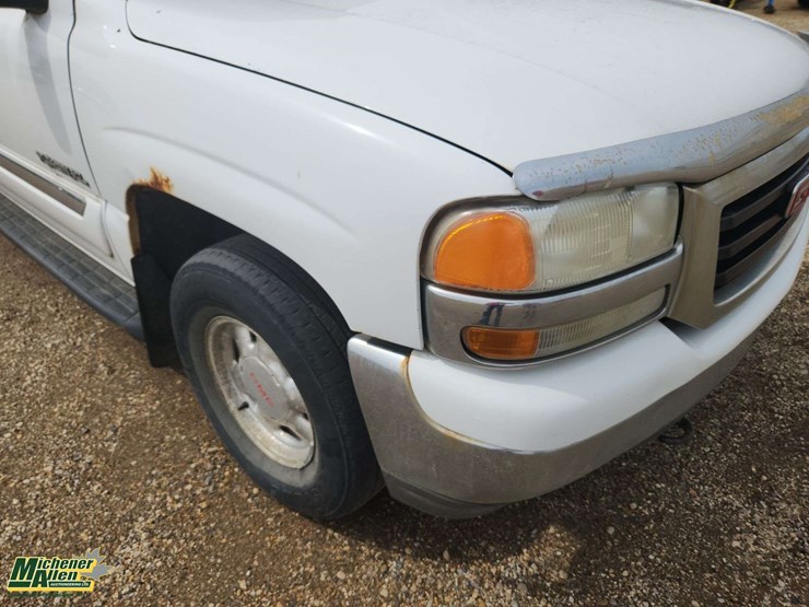 2004-gmc-yukon-xl-image-33