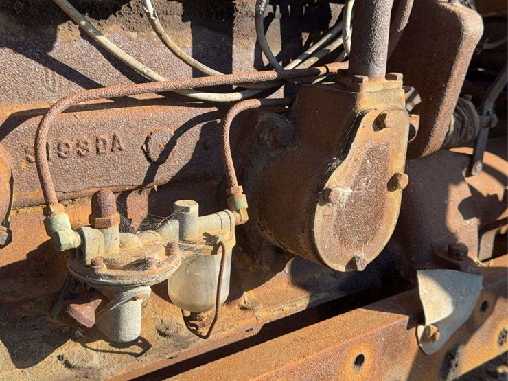 farmall-f-12-image-46