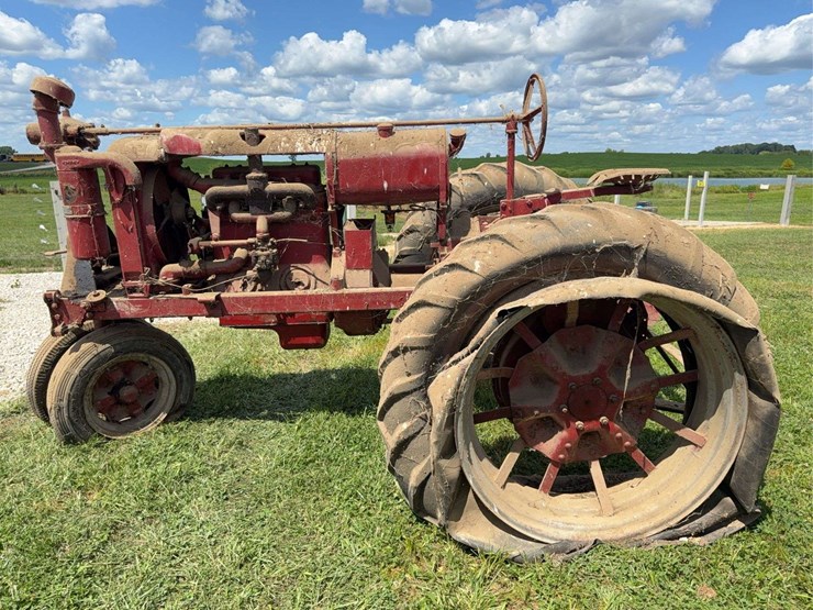 farmall-f-20-image-3