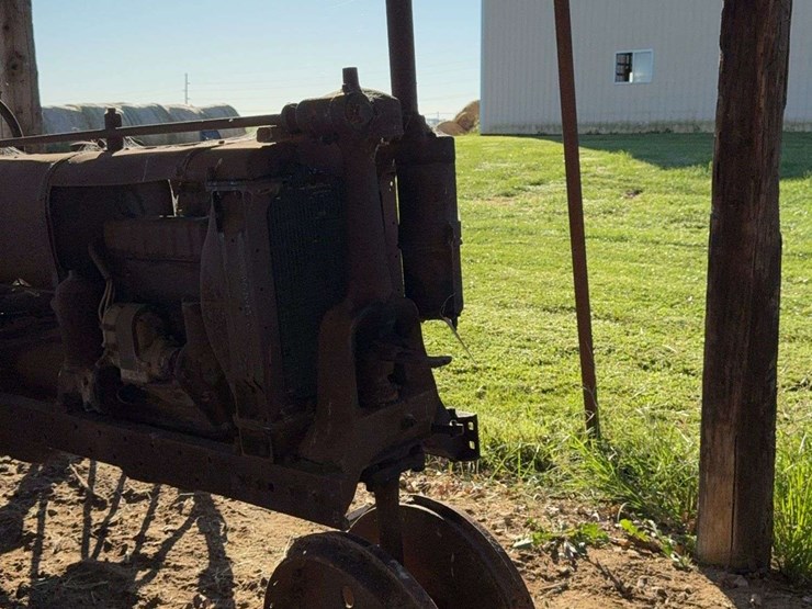 farmall-f-12-image-8