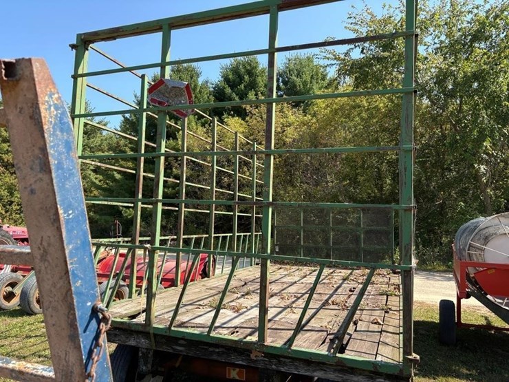 9x18'-hay-rack-on-gear-image-5