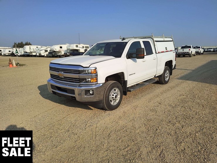 2017-chevrolet-silverado-2500hd-lt-image-23