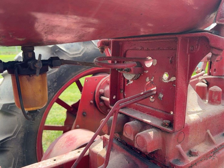 farmall-f-20-image-56