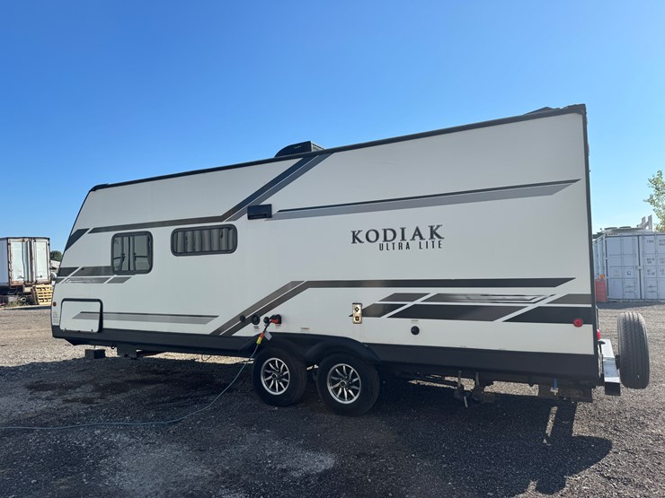 #3310-•-2021-kodiak-ultra-lite-227bh-camper-(no-title)-(waukesha,-wi)-image-10