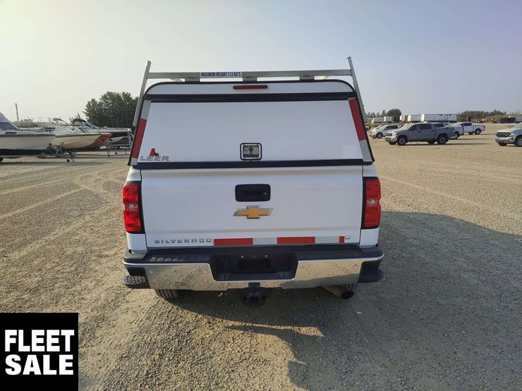 2017-chevrolet-silverado-2500hd-lt-image-20