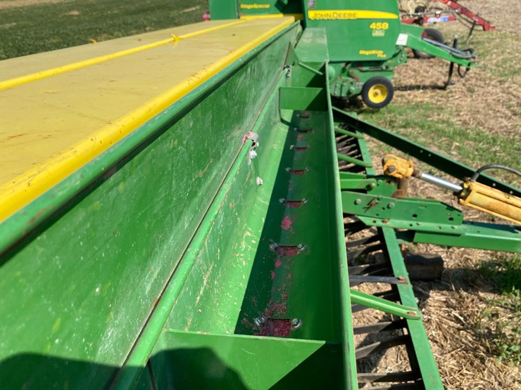 john-deere-8300-image-23