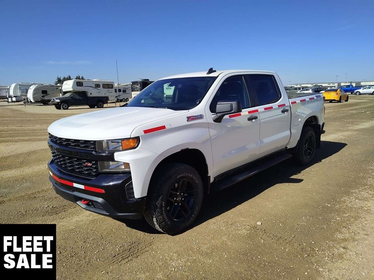 2021-chevrolet-silverado-1500-image-1