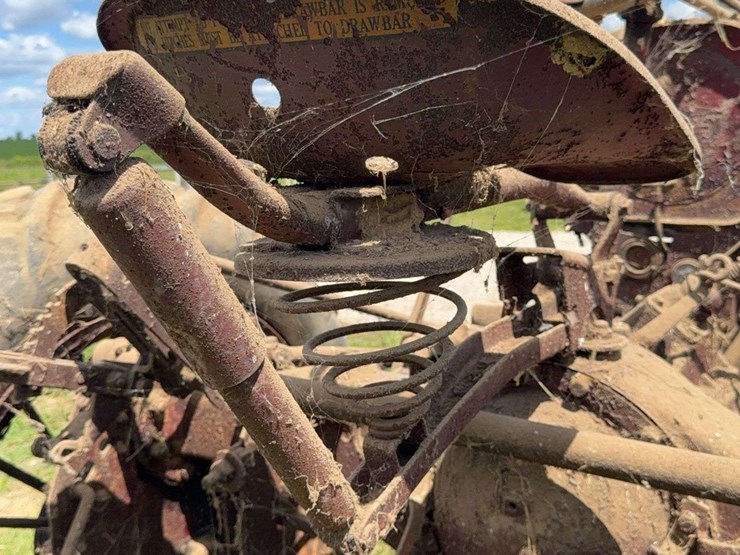 farmall-f-20-image-29