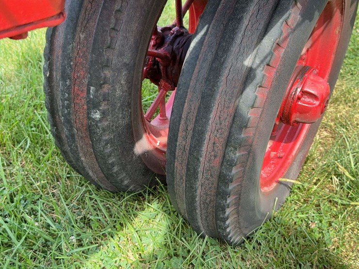 farmall-f-20-image-21