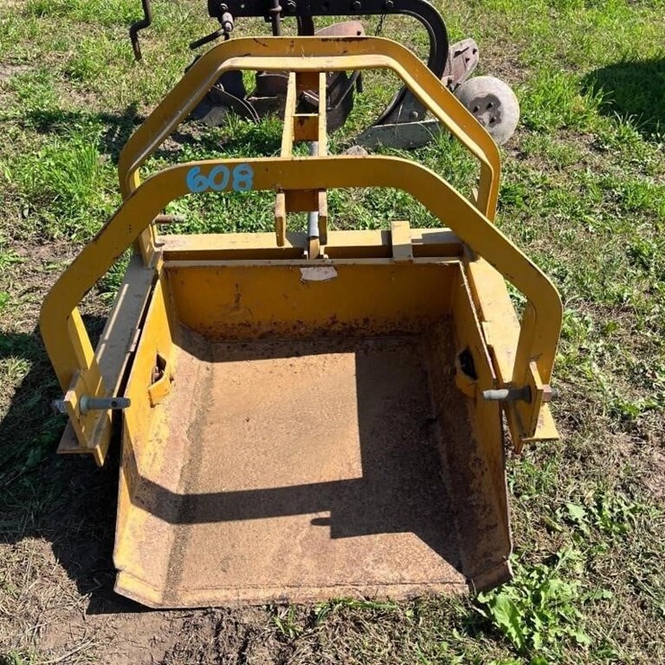 King Kutter Dirt Scoop